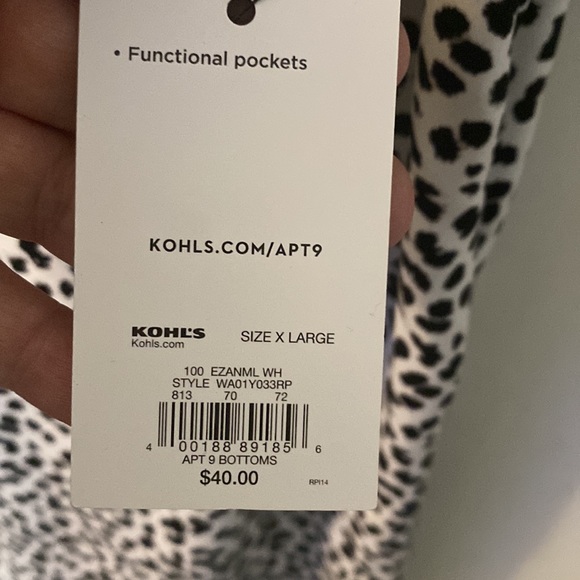 COPY - Dalmatian spotted dress. Short sleeve with pockets. - Picture 2 of 5